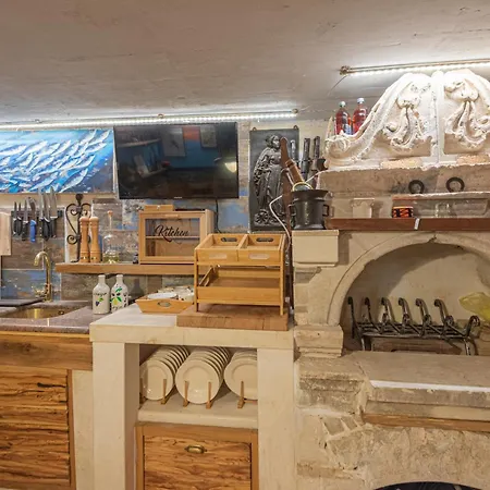 V4 بيت للعطل *