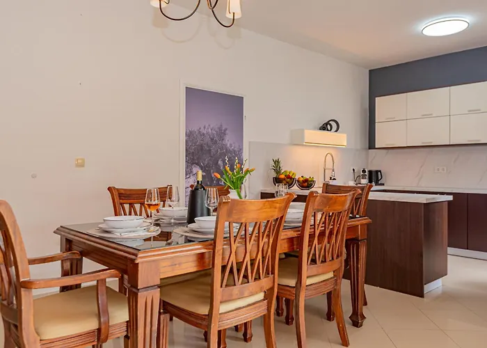 V4 Hébergement de vacances *